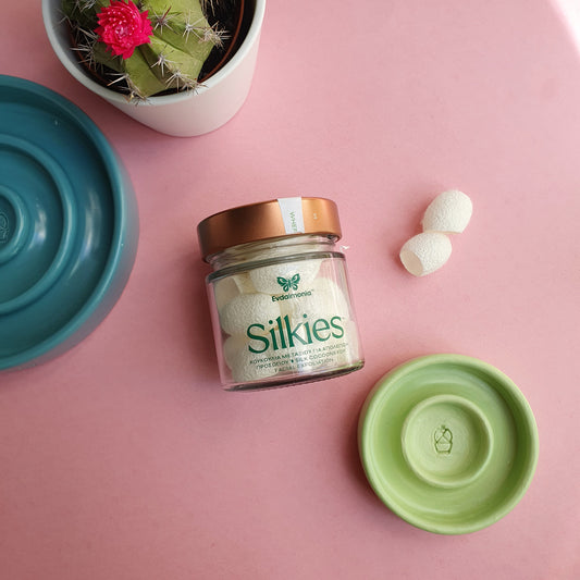 Συσκευασία 24 κουκουλιών μεταξιού Silkies για απολέπιση προσώπου, φυσική ενυδάτωση και λάμψη