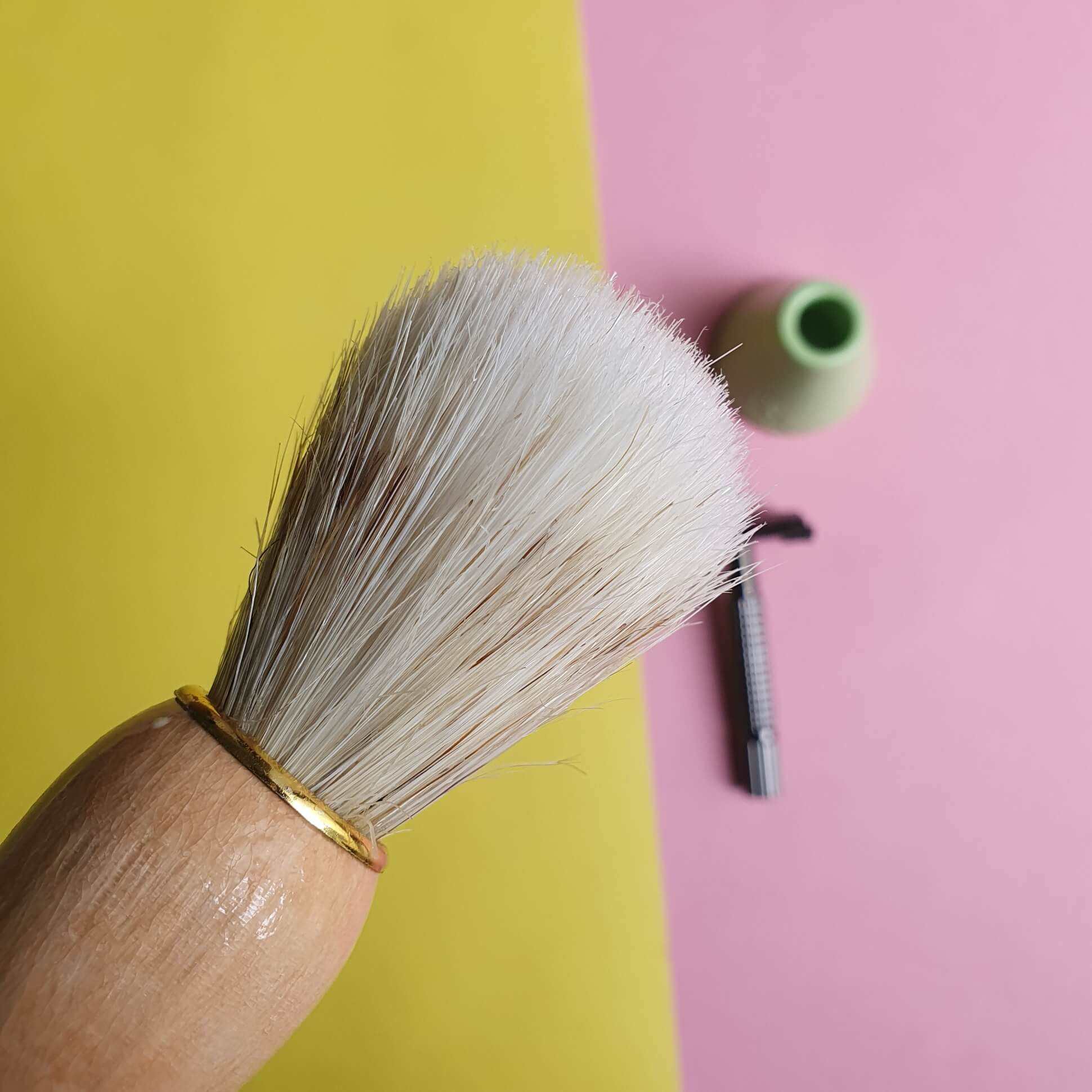 Πινέλο ξυρίσματος για πλούσιο αφρό και απαλό ξύρισμα